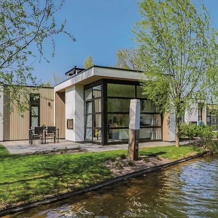 Modern House With Decorative Fireplace * Belfeld